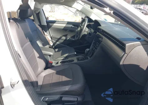 2022 Volkswagen Passat 2.0T Se из США, поврежденный, VIN 1VWSA7A33NC005252